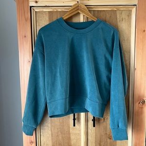 Lululemon Softstreme Perfectly Oversized Cropped Crew - Size 4
